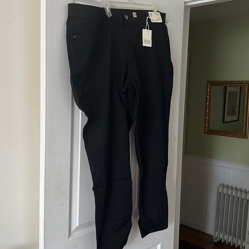 Ana Mid Rise Jegging